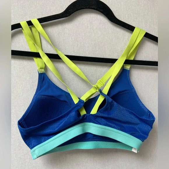 Victoria’s Secret VSX Sports Bra Cross Back Blue Neon Straps Sz 32C - Picture 2 of 7